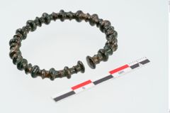 Foto von Bronzeknotenarmreif (NHMW-PRAE-024951)